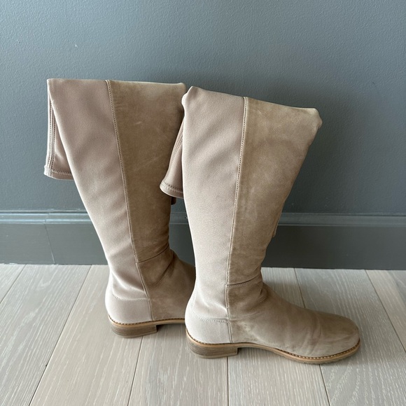 Stuart Weitzman over the new boots in taupe - Picture 4 of 6